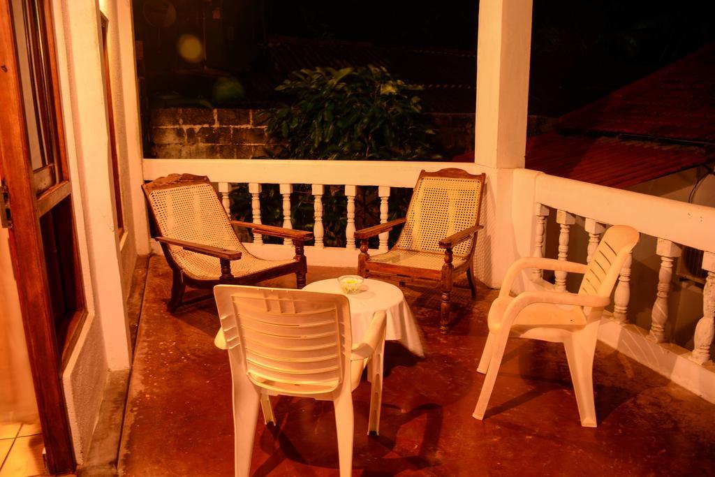Shanthi Beach Resort Unawatuna Exterior foto